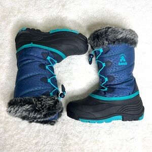 Kamik snow boots blue size 3